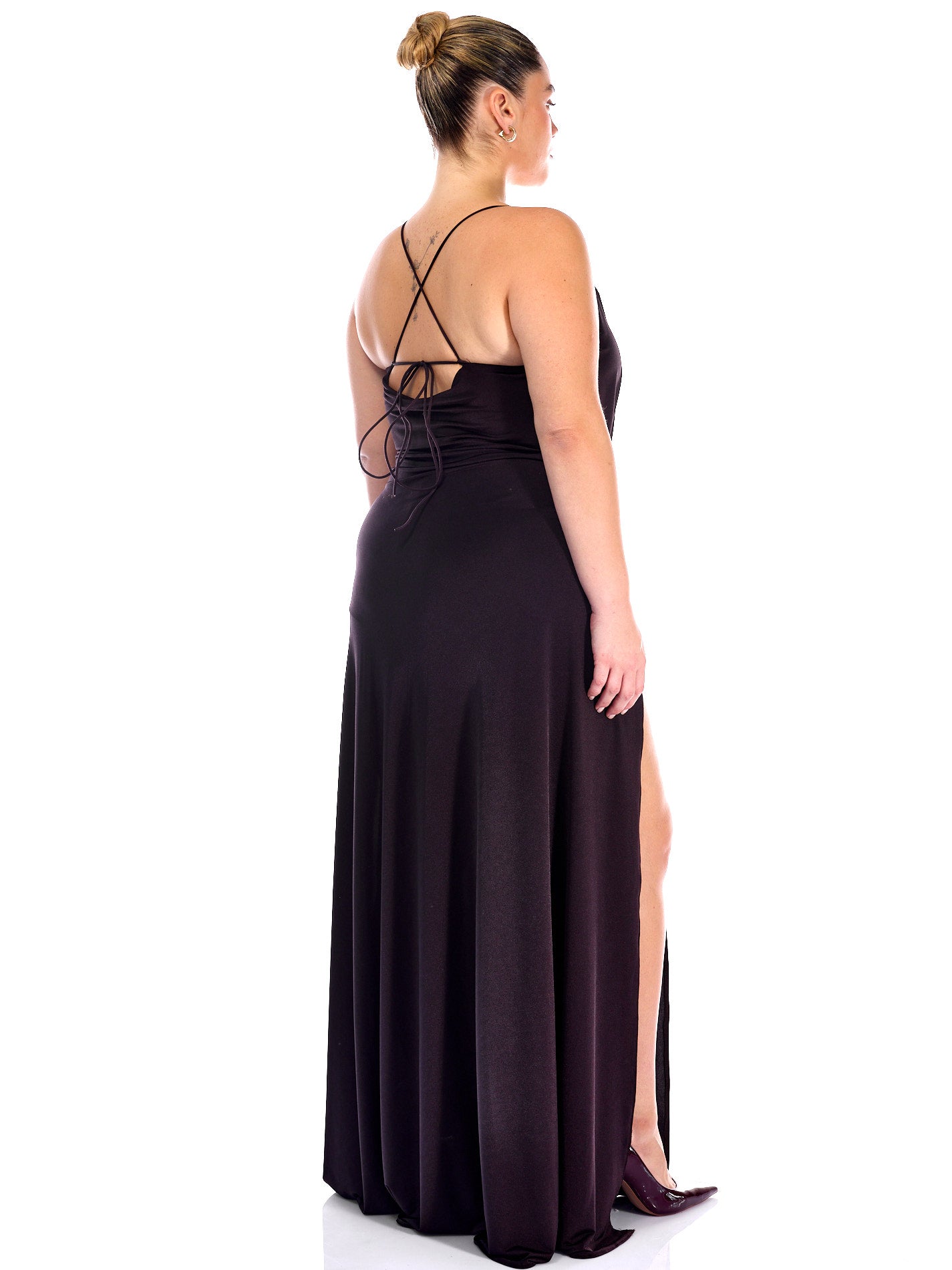 שמלת אריאנה חומה